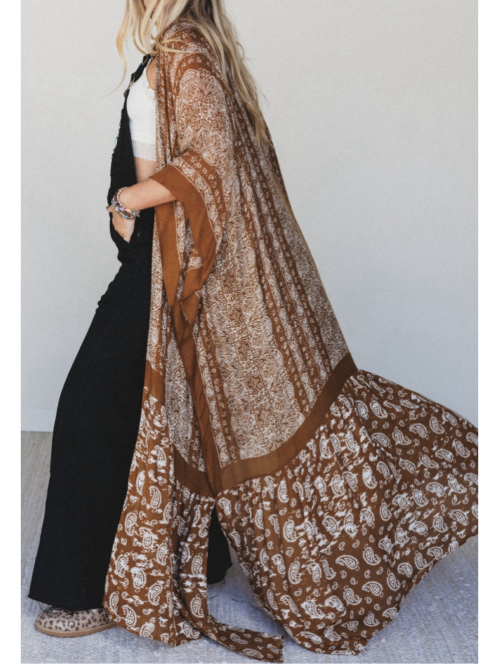 Women's Paisley Perfection Free Flow Kimono One Size Brown White Boho - Picture 2 of 6